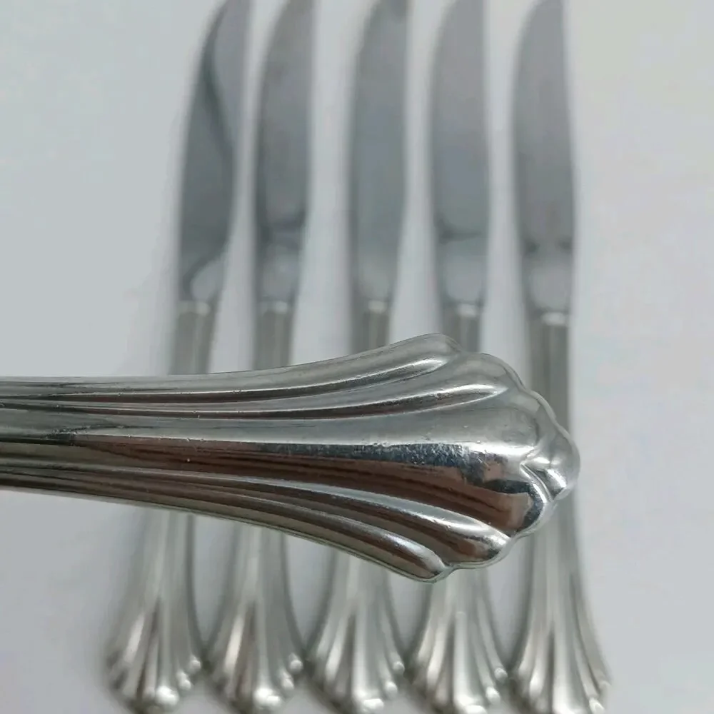 6X BK Oneida Bancroft Butter Knives Glossy Stainless Steel Flatware